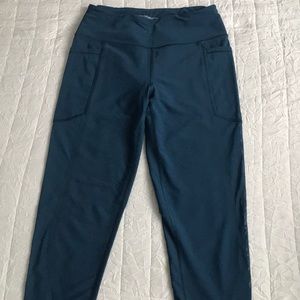 Victoria Secrets Sport Leggings size Small